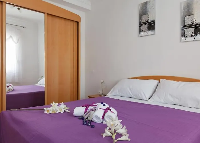 Apartments Tihi Val